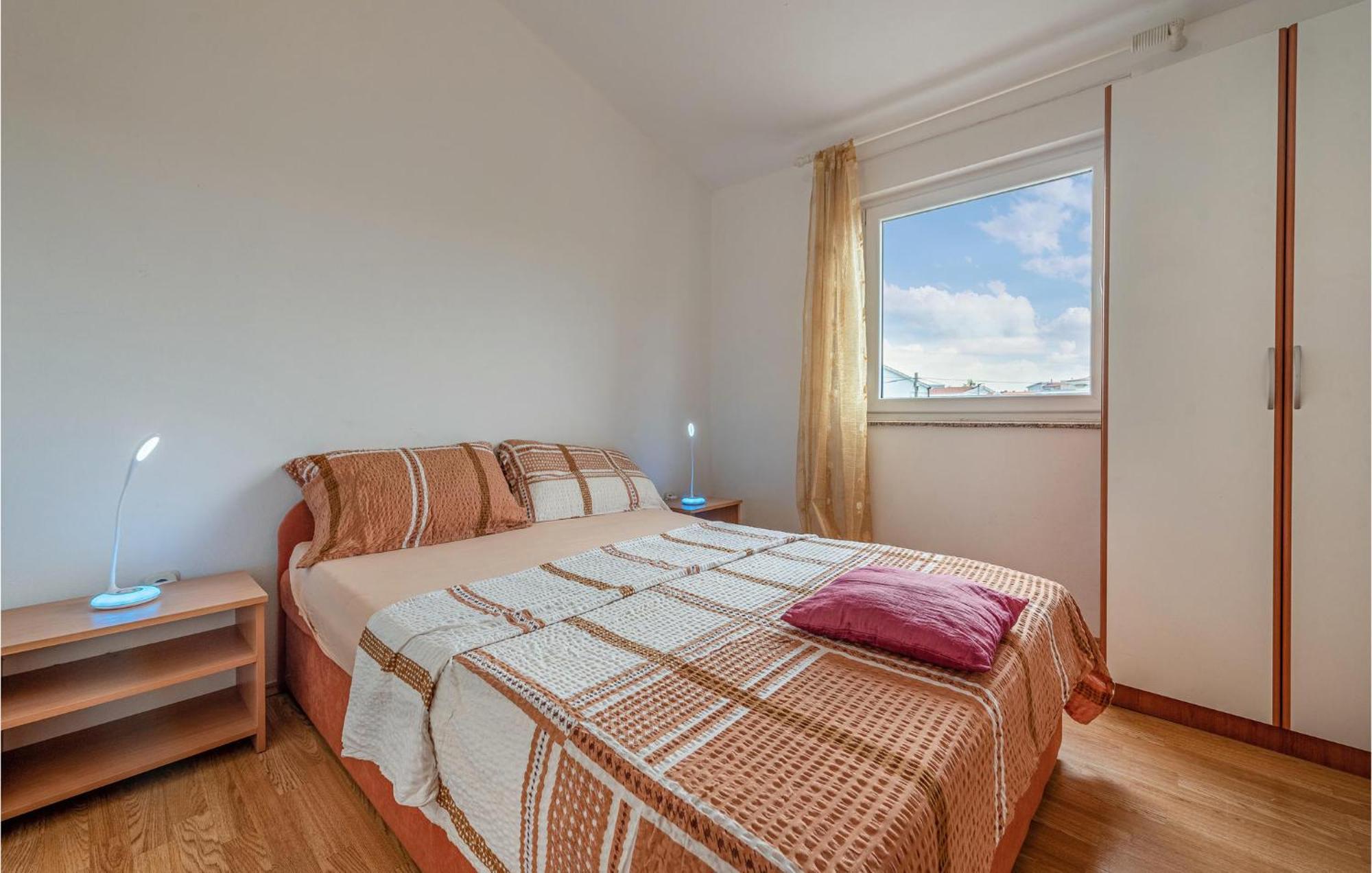 Beautiful Apartment In Vir With Wifi 外观 照片