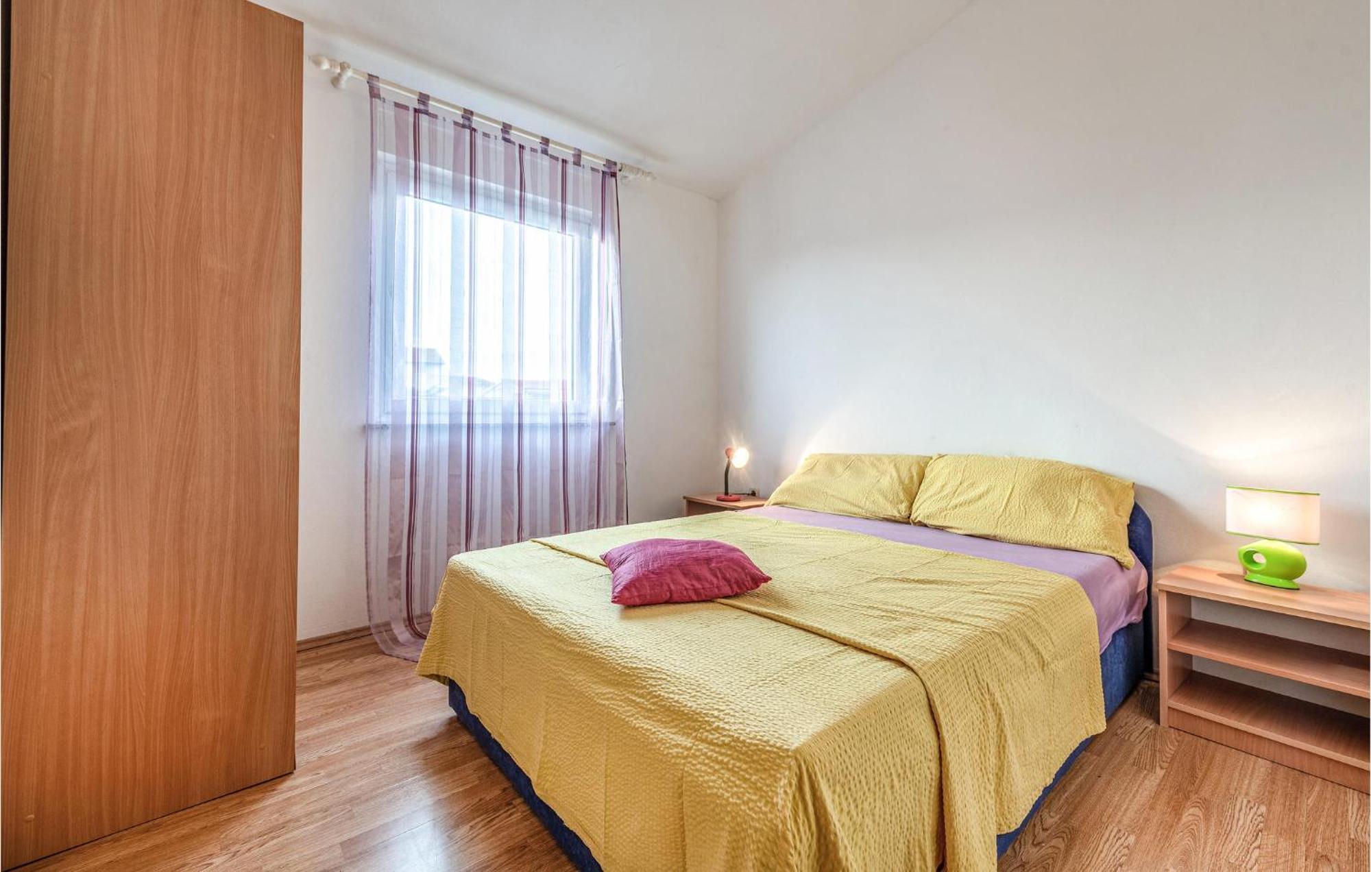 Beautiful Apartment In Vir With Wifi 外观 照片